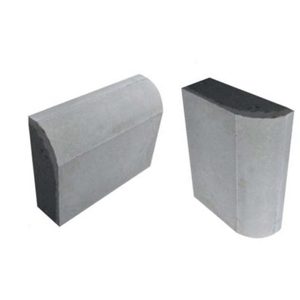 Curb stones